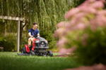 Troy-Bilt Bronco 46 Riding Lawn Mower – 547cc Engine, 46-Inch Side-Discharge Deck - Image 8
